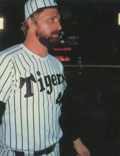 Randy Bass in a Hanshin Tigers uniform