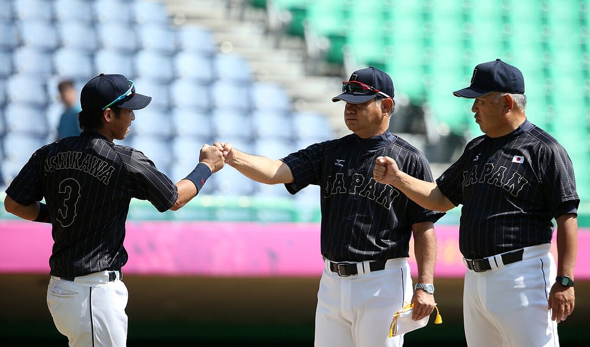Japan national team coaches at the Incheon Asian Games