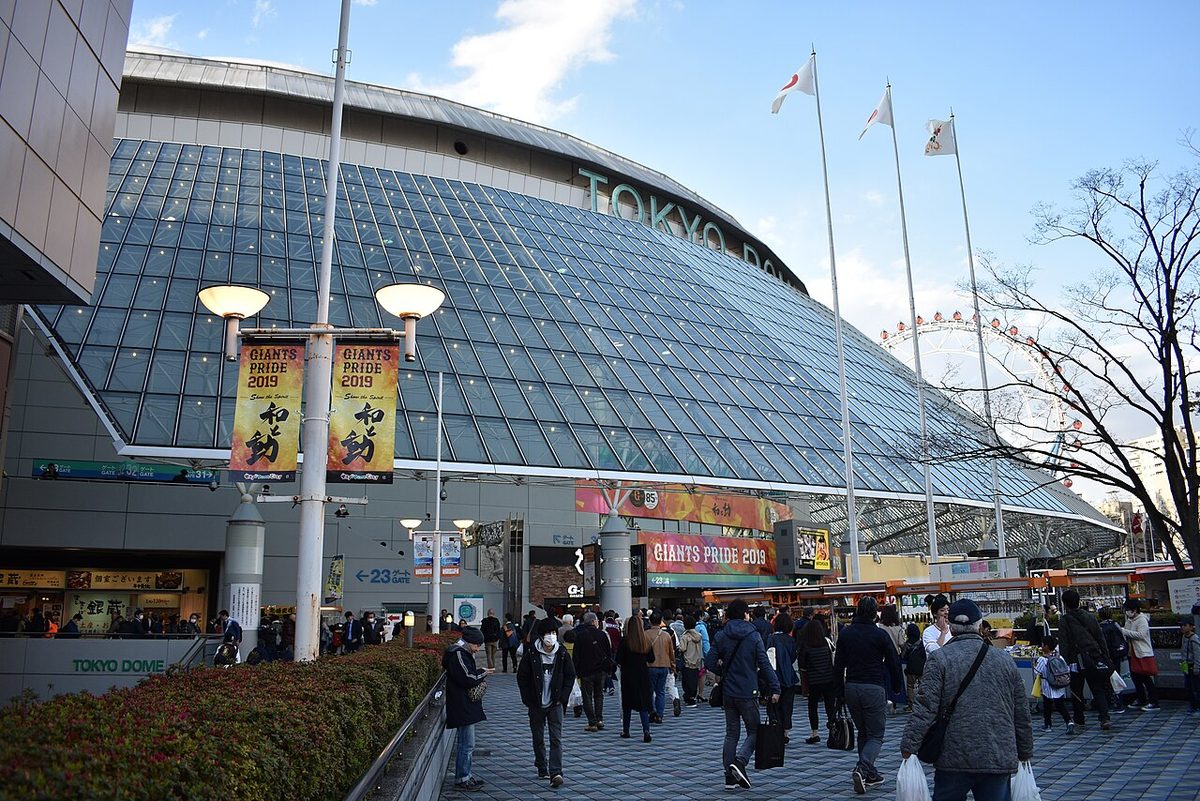 Tokyo Dome exterior on game day, for the Stadiums hub