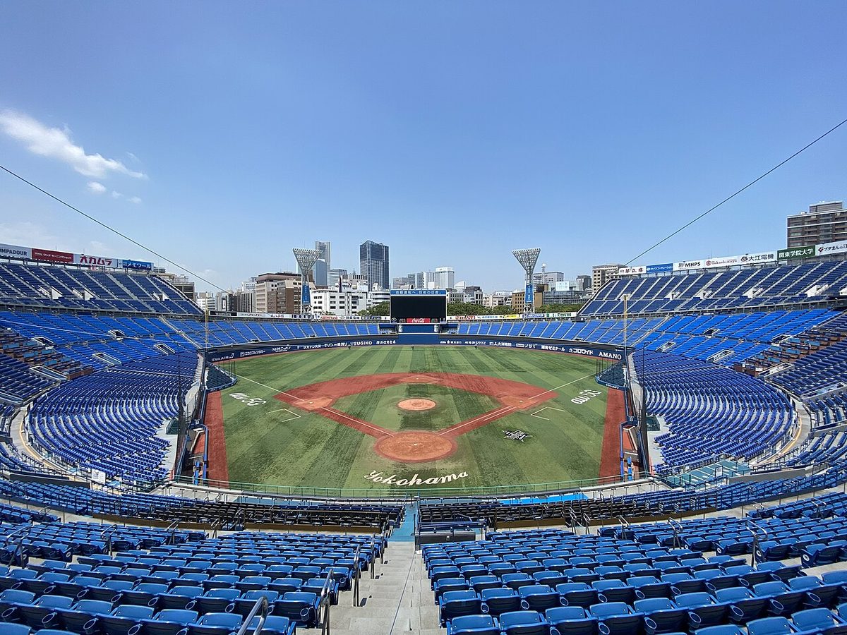 Yokohama Stadium interior, BayStars home park